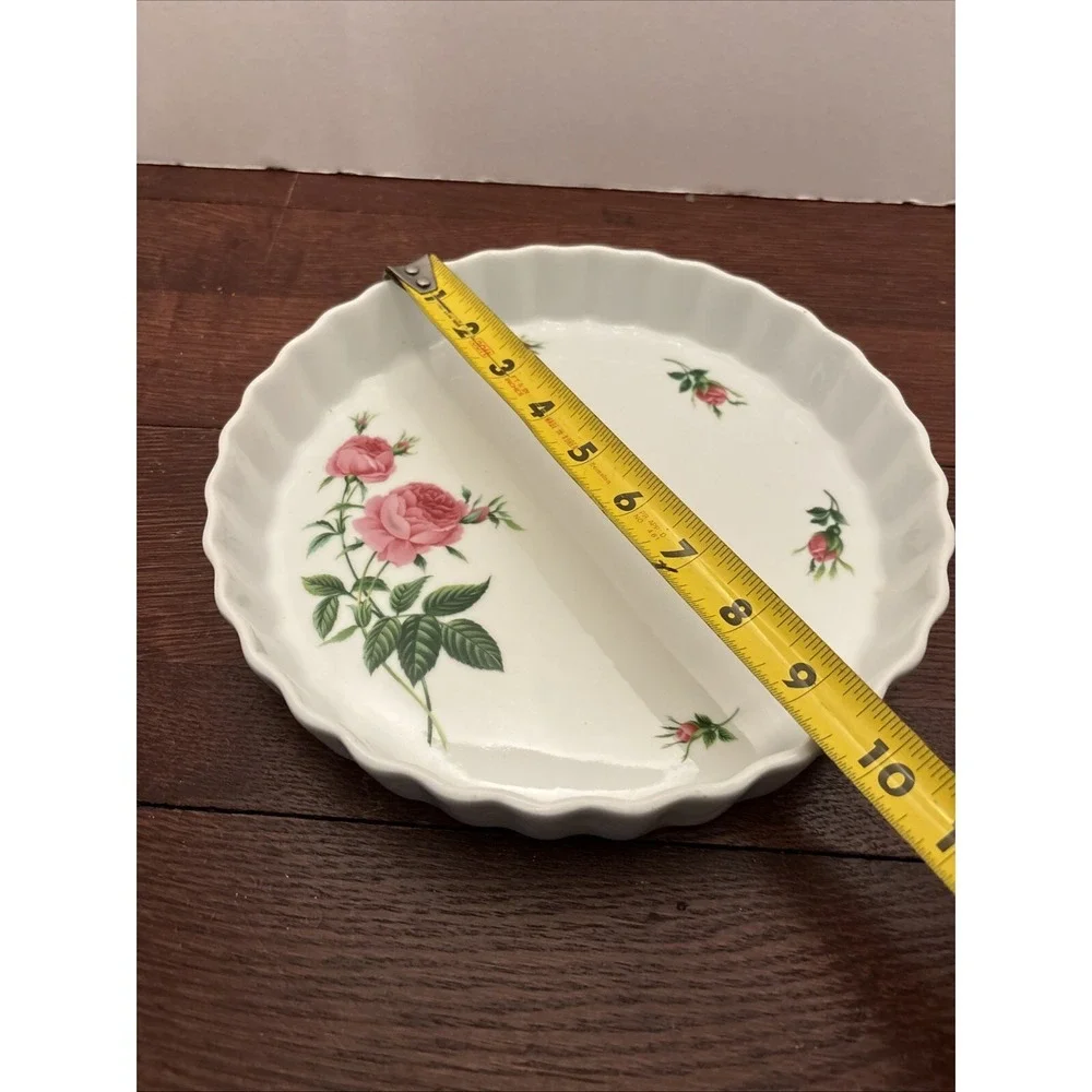 VINTAGE ONEIDA ROSE PATTERN PORCELAIN FLUTED PIE/QUICHE/TART BAKING DISH